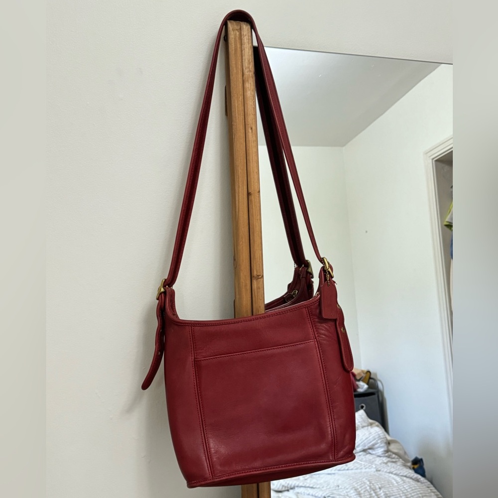Vintage 1988 Coach Slim Duffle Purse Bag Apple red